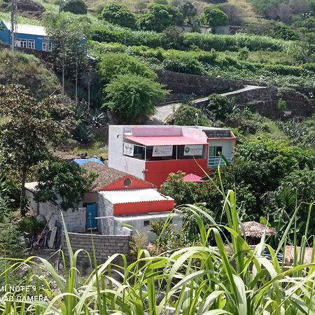 Recanto D'Nha Fana Porto Novo Exteriör bild