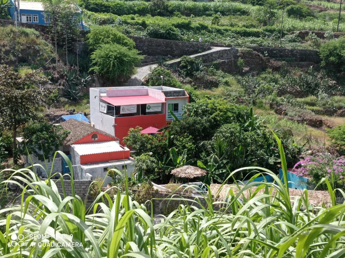 Recanto D'Nha Fana Porto Novo Exteriör bild